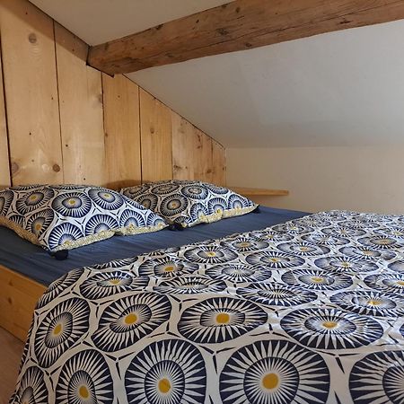 Studio Meuble Proche Conseil Departemental Du Jura Лон-ле-Сонье Экстерьер фото