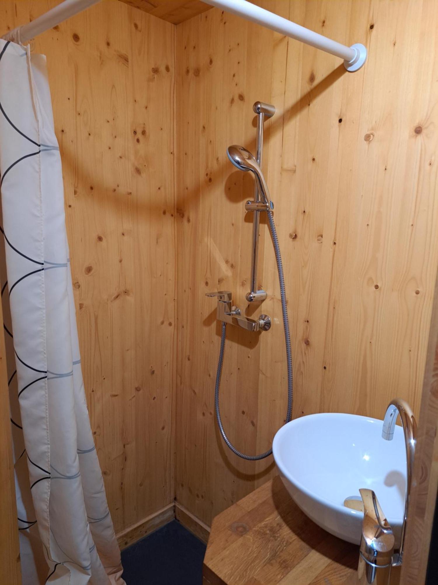 Studio Meuble Proche Conseil Departemental Du Jura Лон-ле-Сонье Экстерьер фото
