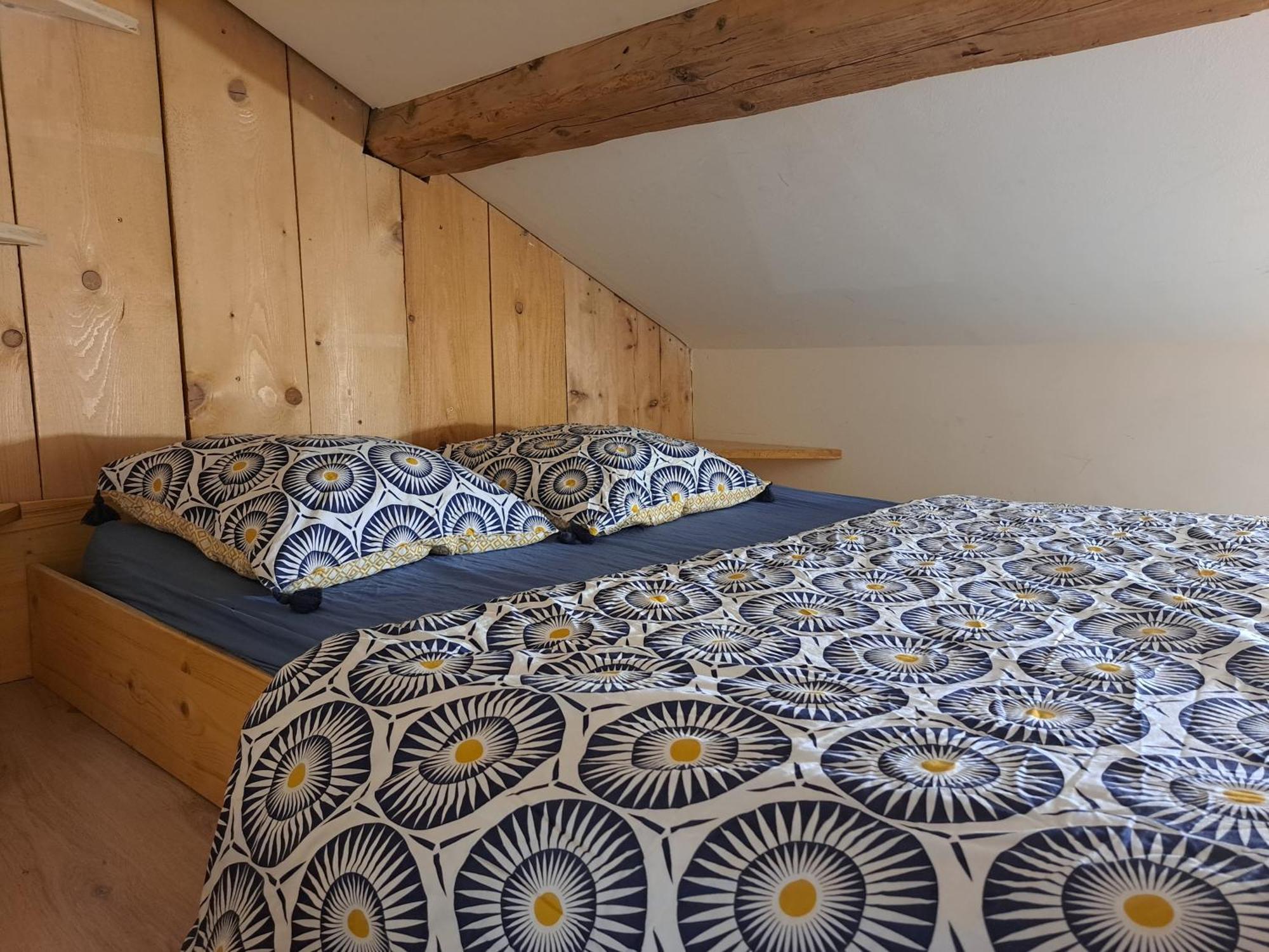 Studio Meuble Proche Conseil Departemental Du Jura Лон-ле-Сонье Экстерьер фото